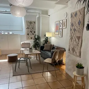 Nomad Cave Hostel Stockholm